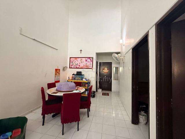 Taman Daya Single Storey House For Sale 1