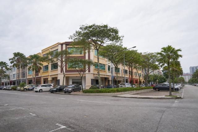 Seri Kembangan Taman Equine Ground and Upper Floor Shop Spaces 1