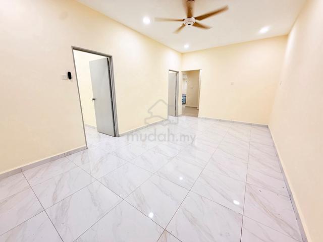 Single Storey Terrace Taman Johor near Paradigm Mall Fully Renovated 1