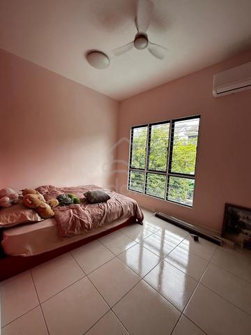 Fully Furnished Bukit Puchong Townhouse for sale 1
