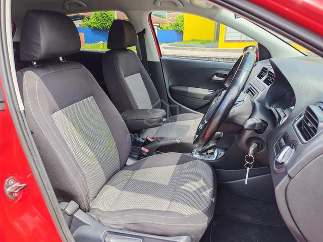 2017 Volkswagen POLO 1.6 (CKD) FACELIFT (A) - 5