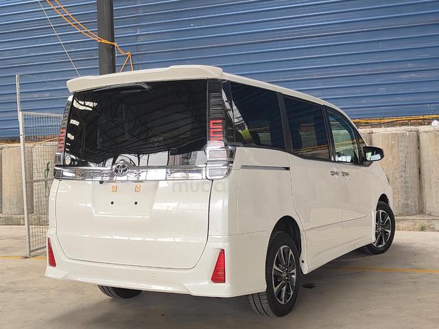 2021 Toyota VOXY 2.0 ZS KIRAMEKI III (A) - 5