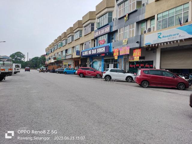 Ground Floor Shop For rent at Rawang, near highway tol, easy acess 1