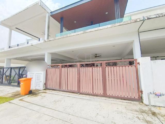 RENOVATED 🔥 FACING PLAYGROUND Terrace 2 Storey Suriaman 2B Sendayan 1