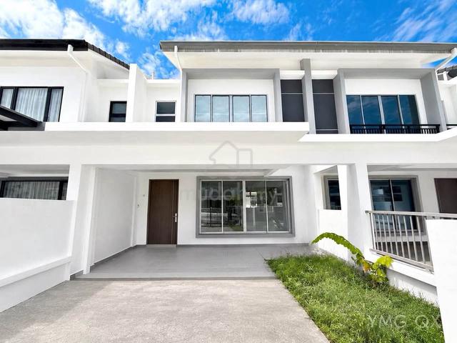 Kota Bayuemas Klang Double Storey Brand New 22 x 70 For Sale 1