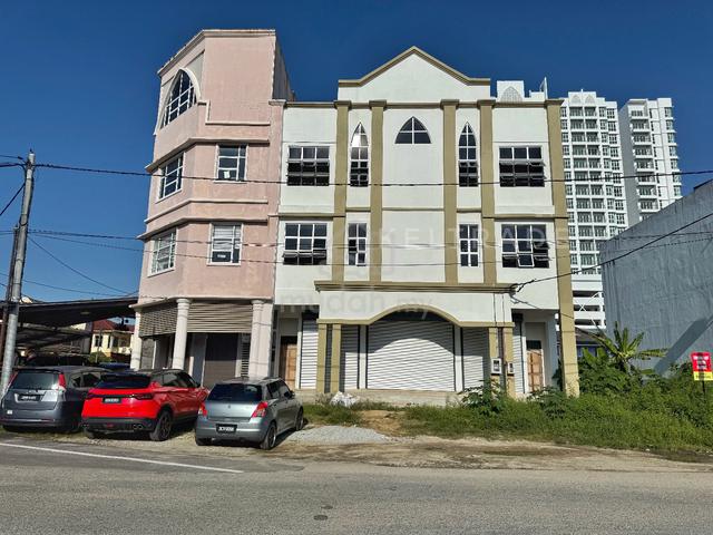 Kedai Pejabat Mewah 4 Tingkat End Lot Sri Cemerlang Kota Bharu 2