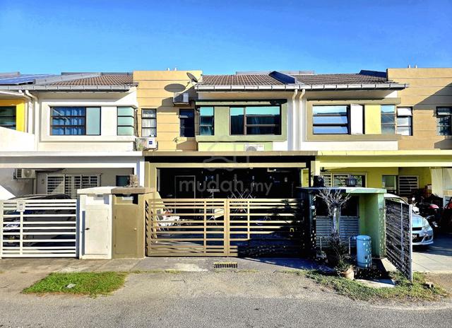GATED GUARDED! Double Storey Terrace Kampung Pulau Meranti Puchong 1