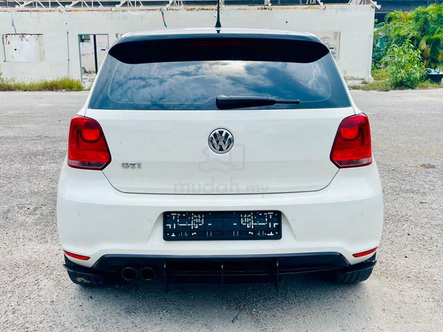 Volkswagen POLO 1.4 GTI TSI F/T TURBO DSG R.CMR - 2