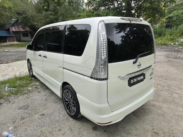 2013 Nissan SERENA 2.0 S-HYBRID HIGHWAY STAR - 2