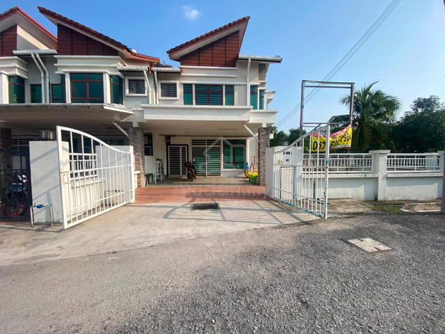 Corner Lot  DOUBLE STOREY TERRACED  SEKSYEN 4 BANDAR BARU BANGI 1
