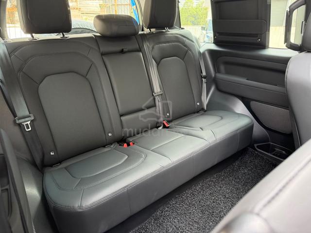 2023 Land Rover DEFENDER 2.0 90 P300 SE (A) - 5