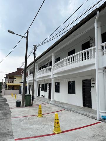 NEW Refurbished Townhouse For Family Tepi Jalan Gombak 1