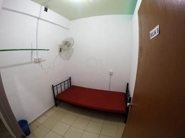 bilik single non sharing lelaki kepong KL kuala lumpur Pj 1