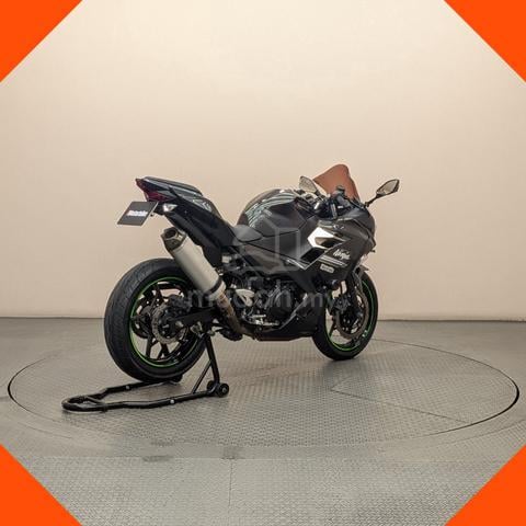 Carousel Image