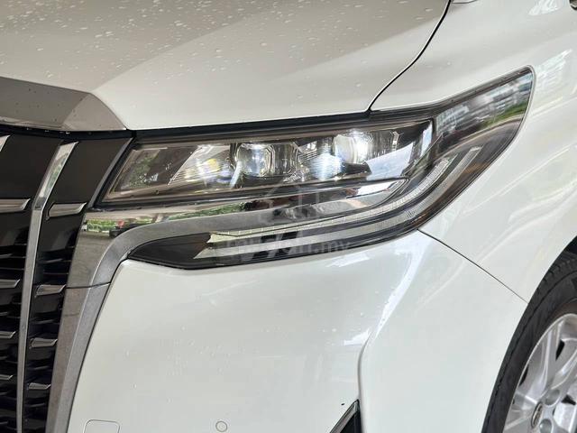 2022 Toyota ALPHARD 2.5 X *8 SEATER,BEIGE INTERIOR - 3
