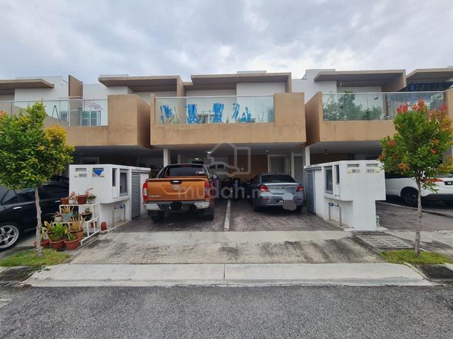 LOWER UNIT, TERMURAH, Townhouse Casa Bluebell, Cybersouth, Selangor 1