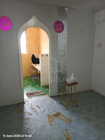 Rumah Pangsa Alor Malai 1