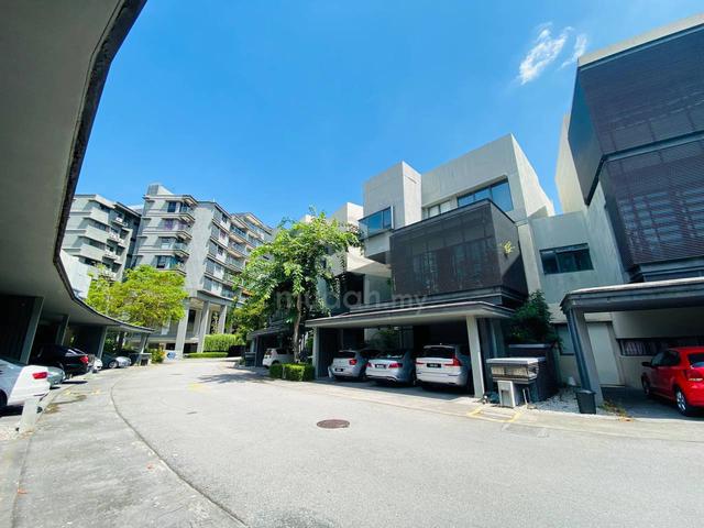 PRICE REDUCE, 3 Storey Villa Bungalow Mirage By The Lake Cyberjaya 1