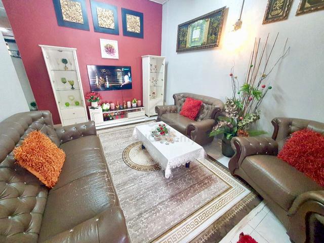 Semi Furnished Renovated Teres Setingkat Taman Cheng Ria Cheng Melaka 1