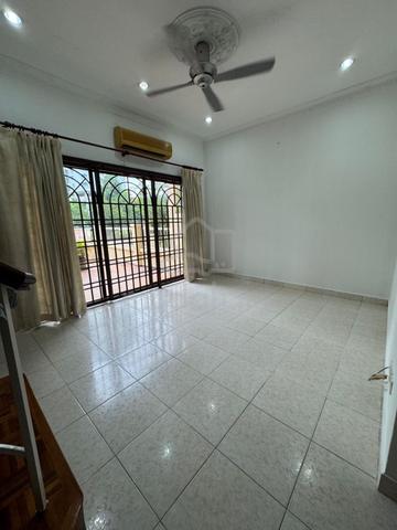 Freehold Double Storey Terrace House Taman Puchong Prima For Sale 1