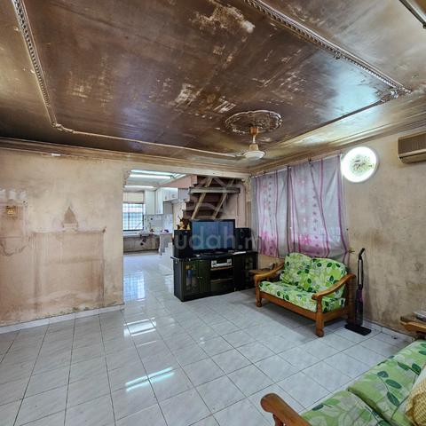Double Storey Landed Sungai Besi indah Near The Mines Seri Kembangan 1