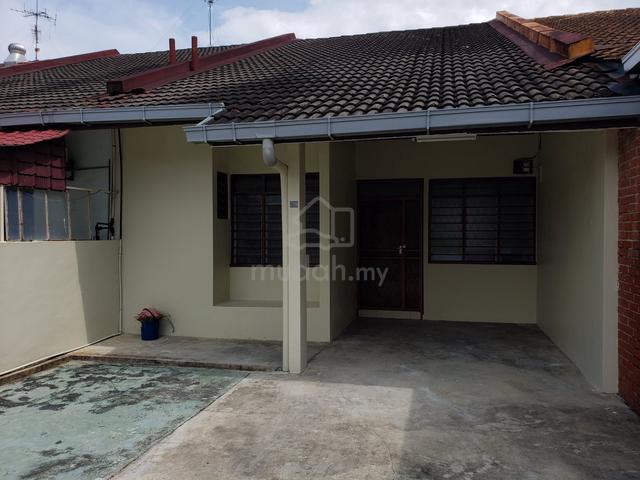 Perling / 1.5 Storey Terrace / 3 beds / 2 baths 1