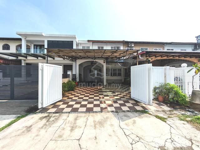 [RENOVATED]Double Storey House Taman Dato Ahmad Razali Ampang For Sale 1