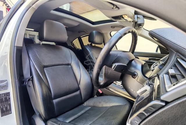 Y-2012 Bmw 740Li 3.0 (A) Sunroof Siap Tukar Nama - 2