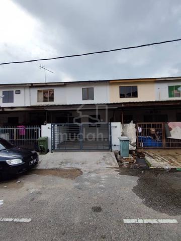 Double Storey House @ AIR PUTIH 1