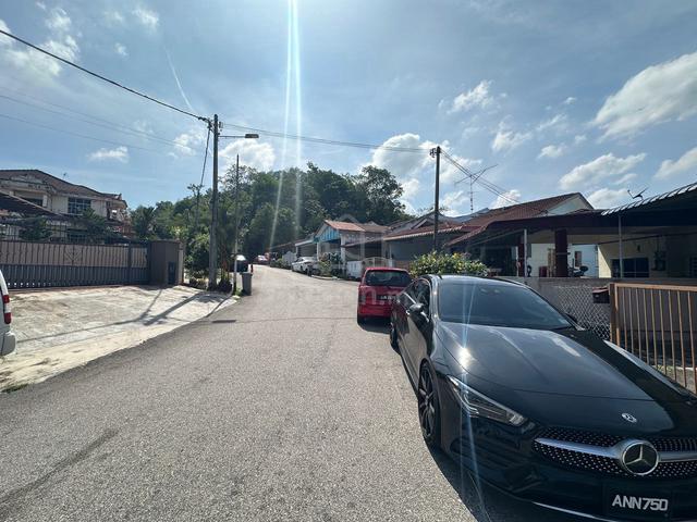 [Freehold Dengan Backyard Luas] Single Sty, Taman Bukit Cheng,  Melaka 3
