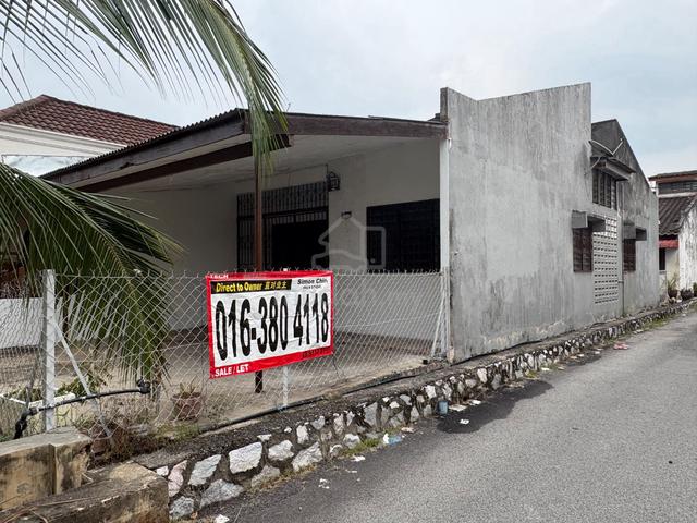Hill Top Serdang New Village House Behind SMK Seri Kembangan 1