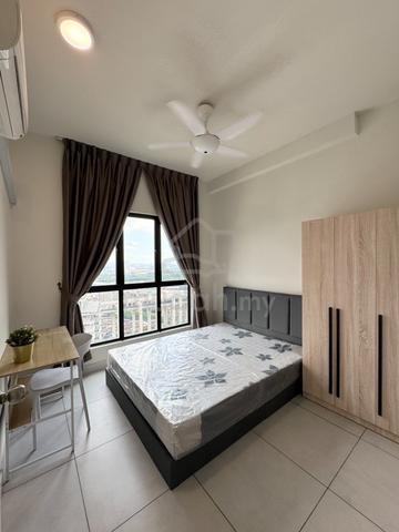 Majestic Maxim , Cheras Cozy Medium Room Clean, Spacious ,Near MRT 1