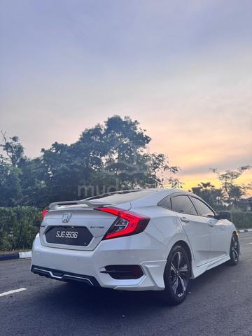 2017 Honda CIVIC 1.8 i-VTEC (A) - 2