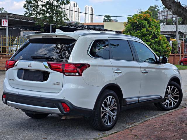 2021✨Mitsubishi OUTLANDER 2.0 AWD 360CAM 7SEAT - 2