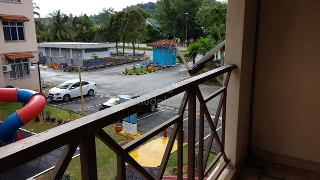 Desa Pelangi 1