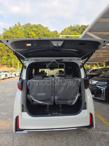 B. LEATHER 2024 Toyota VELLFIRE 2.4 Z PREMIER (A) - 5