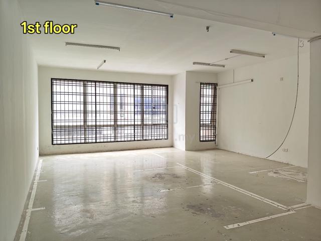 1st Floor shoplot for rent @ Austin Perdana 1