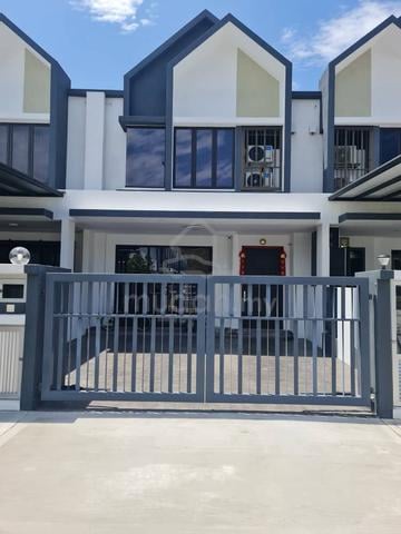 Renovated Bandar Serenia Anira Double Storey Rent Kota Warisan 1