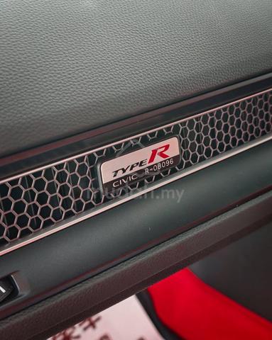 2023 Honda CIVIC 2.0 TYPE R Low Mileage - 4