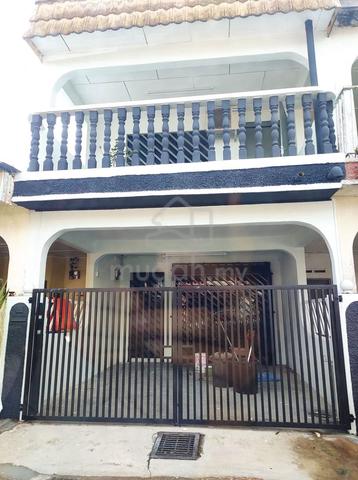 Double Storey Low Cost - Taman Kluang Barat - Kluang - Johor 1