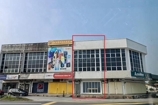 Shop Lot for Sale at Jalan Besar Nilai, Nilai 1