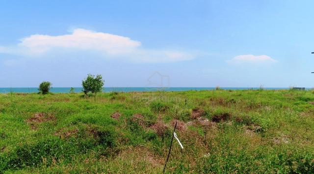 Waterfront bunglow Lot 1