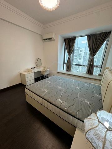 rnf near ciq for room for rent / one month deposit/ ready move in 1