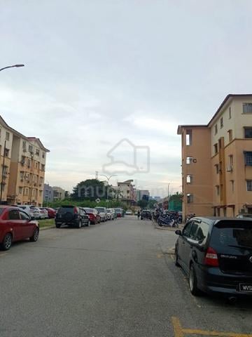 Taman Sri Batu Caves 1