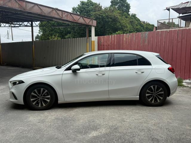 2021/25 Mercedes Benz A180 1.3 TURBOAMG LOAN KEDAI - 4