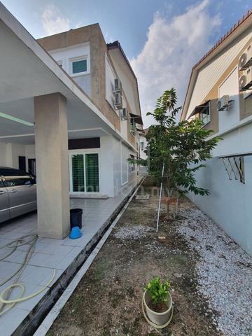 Botani Freehold Double Storey Intermediate Corner House For Sales 1