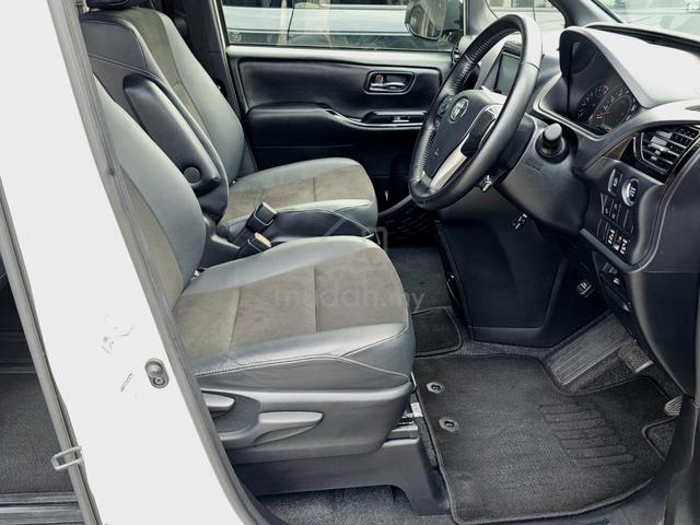 2020 Toyota NOAH 2.0 WXB 8 seater - MURAH - 5
