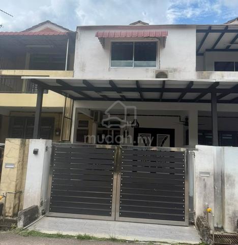 Taman Sri Kluang @ Renovated & Fully Furniture for Rent 1