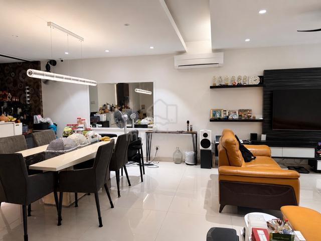 Below market, 2 sty superlink, fully furnished, renovated, reno, 1