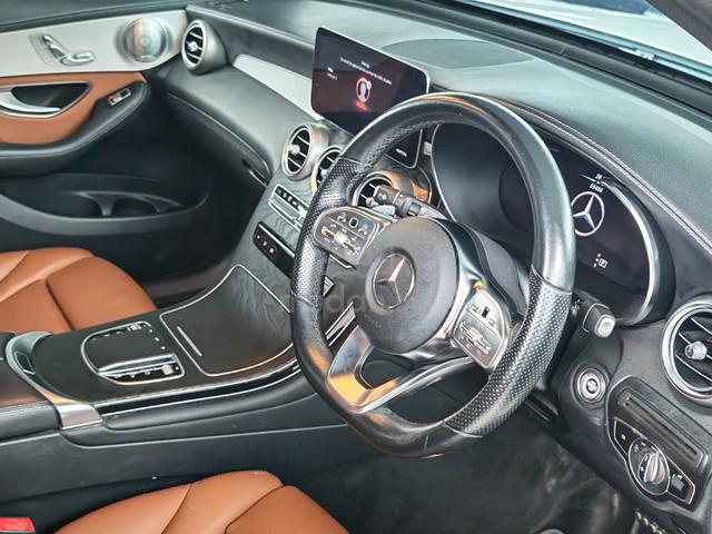 2021 Mercedes Benz GLC300 4MATIC AMG LINE 2.0L (A) - 3
